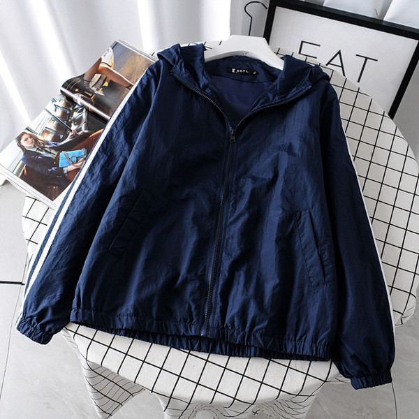 Есенно дамско яке с дълъг ръкав и качулка в няколко цвята 