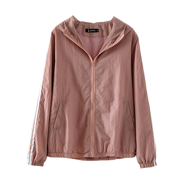 Есенно дамско яке с дълъг ръкав и качулка в няколко цвята 