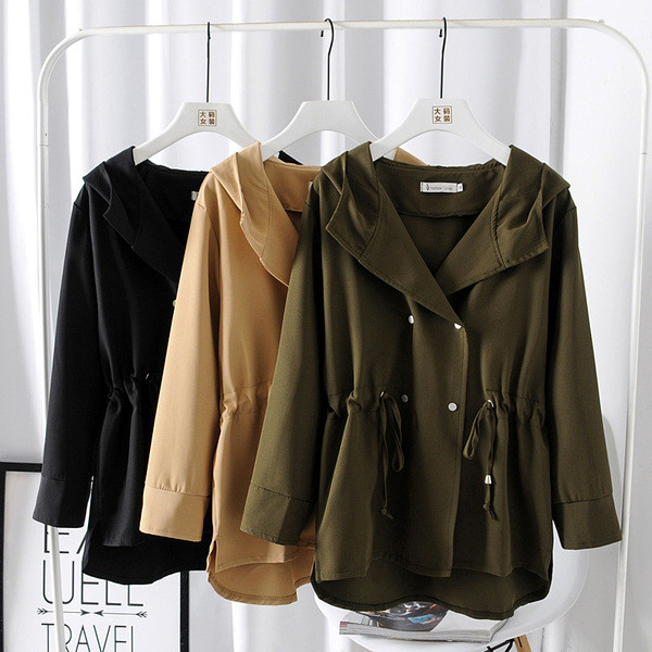 Модерно есенно яке с копчета и връзки в няколко цвята 