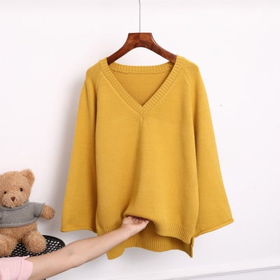 Дамски пуловер с V-образно деколте -асиметричен модел