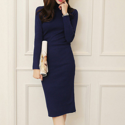 Модерна дамска зимна рокля с висока поло яка в черен и син цвят