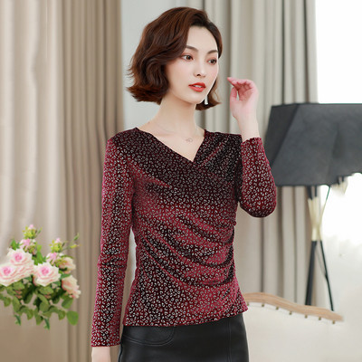 Модерна дамска блуза в четири цвята с V-образно деколте