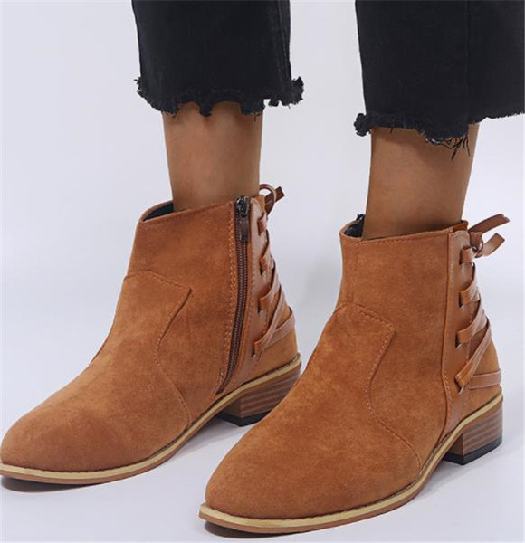 Дамски боти с равна подметка и връзки в четири цвята