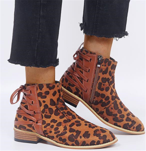 Дамски боти с равна подметка и връзки в четири цвята