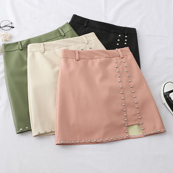 Актуална дамска пола от еко кожа с метални елементи в няколко цвята