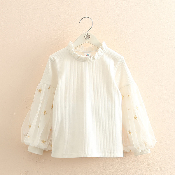 Модерна детска блуза с висока яка в черен и бял цвят