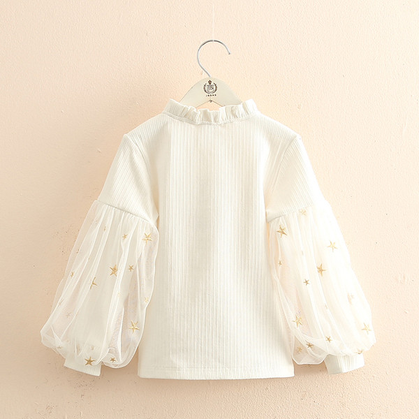 Модерна детска блуза с висока яка в черен и бял цвят