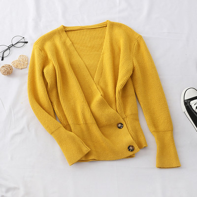 Ежедневна дамска жилетка с шпиц деколте в няколко цвята