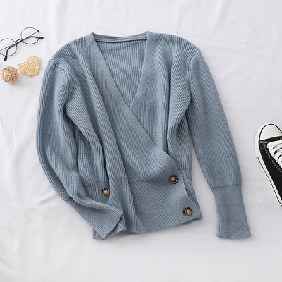 Ежедневна дамска жилетка с шпиц деколте в няколко цвята