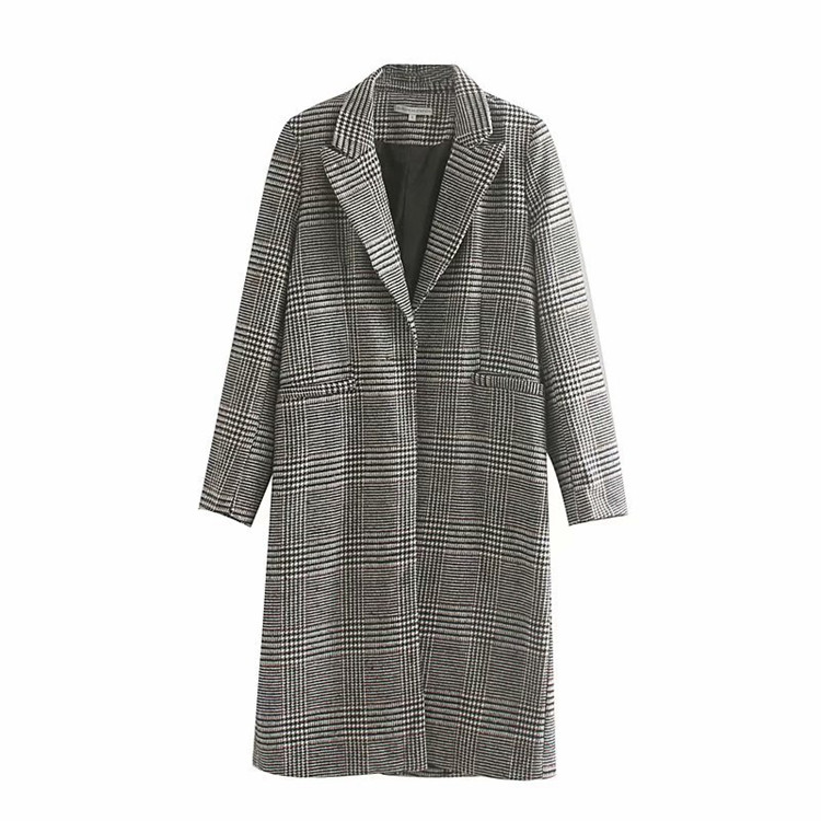 Елегантно дълго карирано палто с копче и дълъг ръкав
