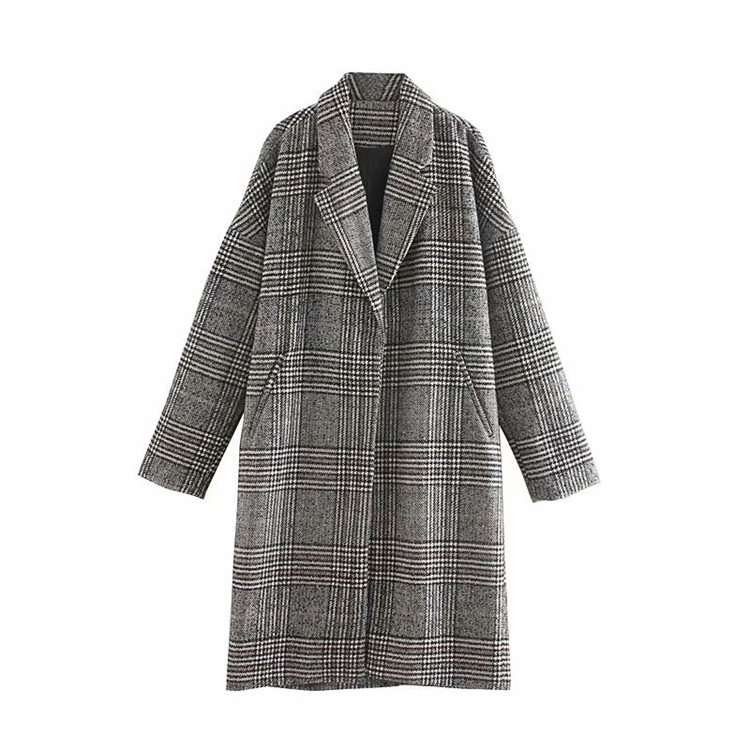 Дамско дълго карирано палто с джобове