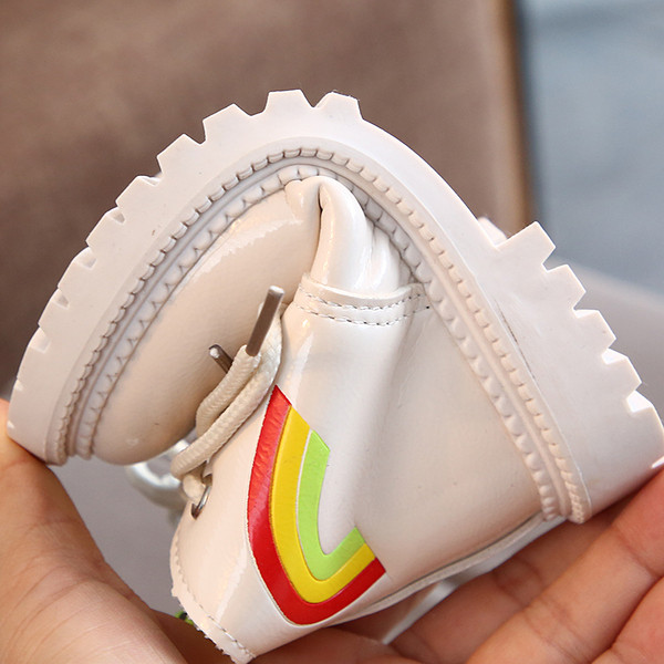 Ежедневни детски боти в бял и черен цвят-за момичета