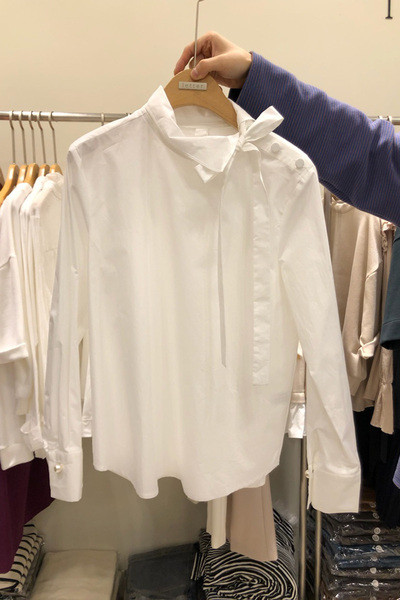 Стилна дамска риза -широк модел в бял и син цвят 