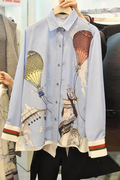 Дамска модерна риза с цветна апликация в син цвят 