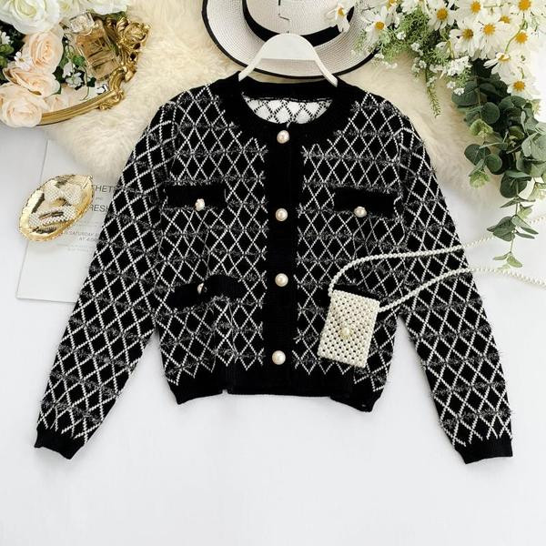 Модерна дамска жилетка с копчета и джоб в два цвята