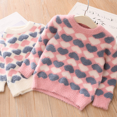 Модерен детски пуловер с О-образно деколте и сърца за момичета