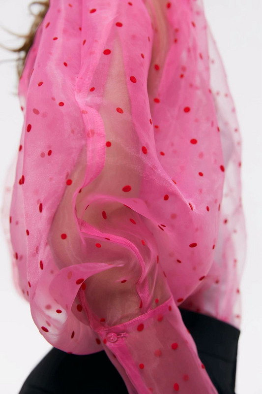 Дамска прозрачна блуза от тюл в розов цвят на точки 