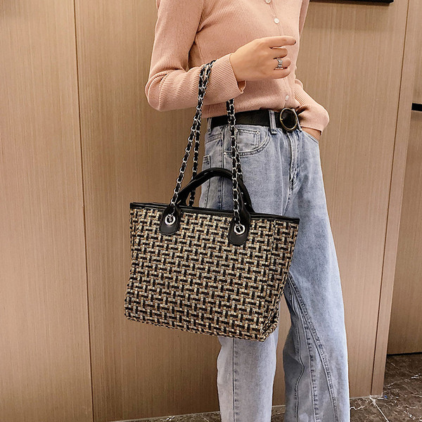 Дамска чанта с дълга  и къса дръжка в няколко цвята