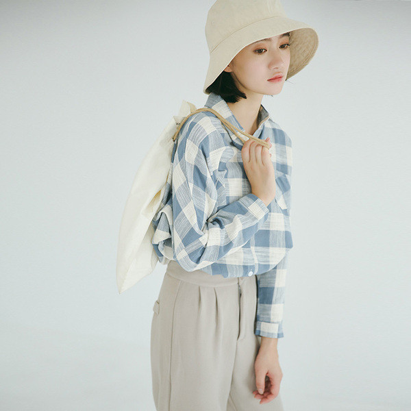 Дамска карирана риза с класическа яка в два цвята