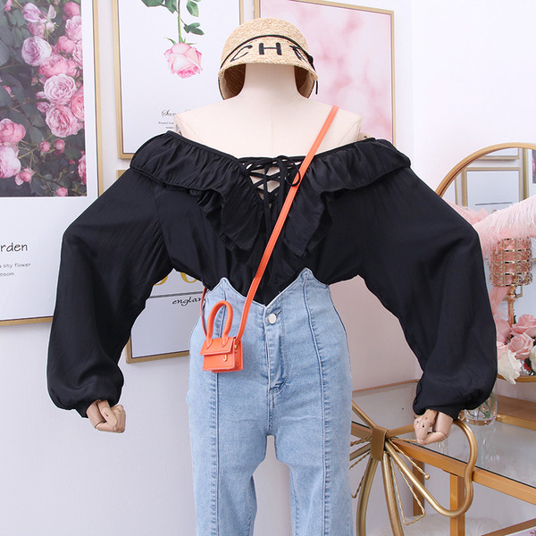 Нов модел дамска риза с V-образно деколте и широк ръкав в няколко цвята