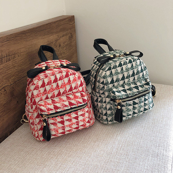 Модерна дамска раница с цип в четири цвята