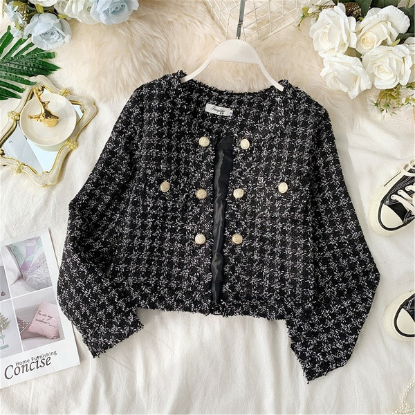 Модерно дамско сако в светъл и тъмен цвят