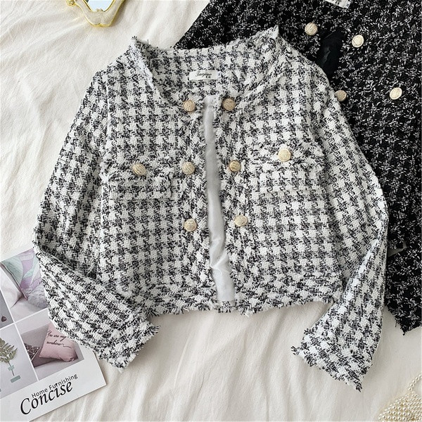 Модерно дамско сако в светъл и тъмен цвят