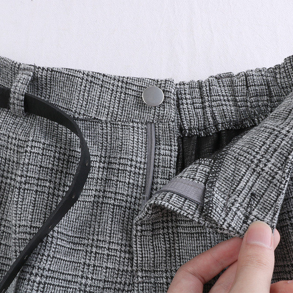 Кариран дамски панталон в три цвята-с джобове 