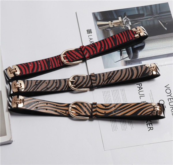 Дамски колан с животински десен в три цвята