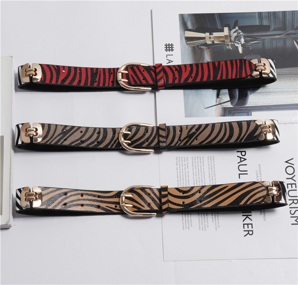 Дамски колан с животински десен в три цвята