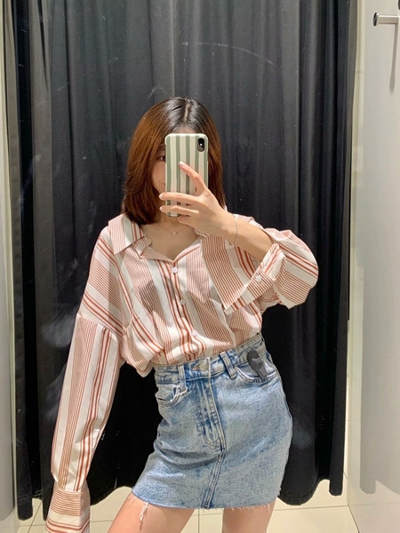 Дамска раирана риза с дълъг ръкав и копчета - широк модел