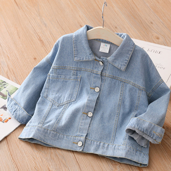 Ежедневно детско дънково яке за момчета с апликация в син цвят