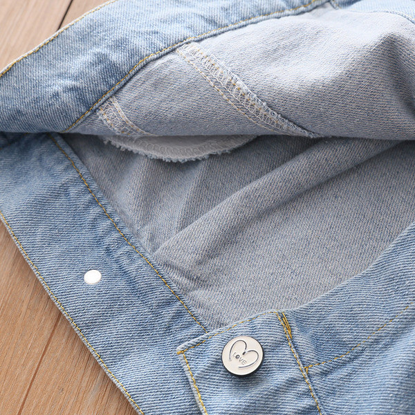 Ежедневно детско дънково яке за момчета с апликация в син цвят