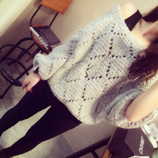 Дамски зимен пуловер на дупки в няколко цвята 