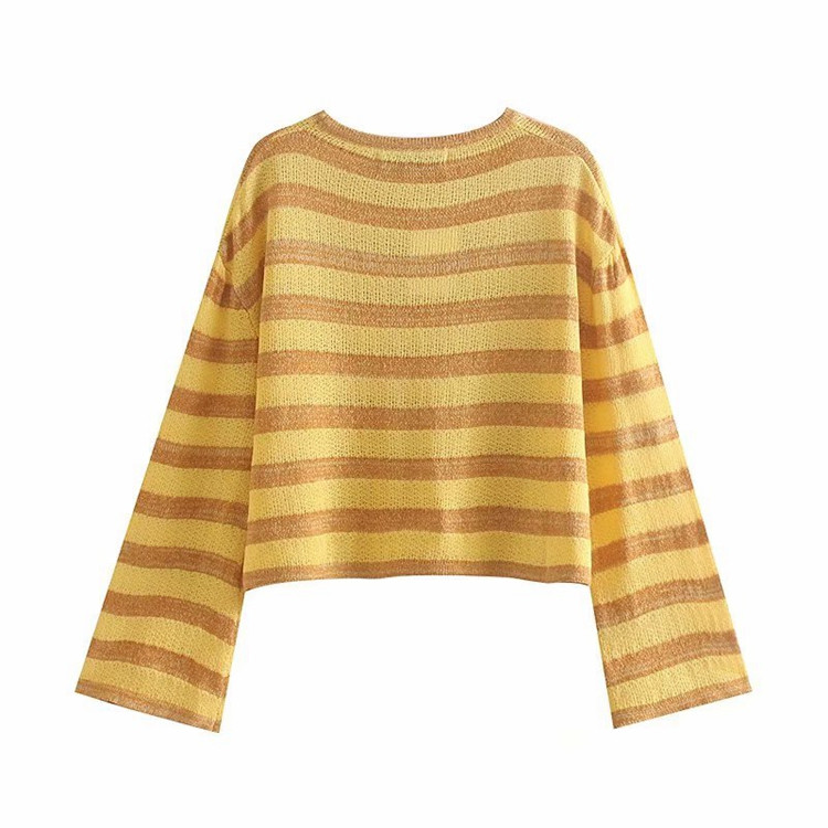 Дамски раиран пуловер в два цвята - широк модел