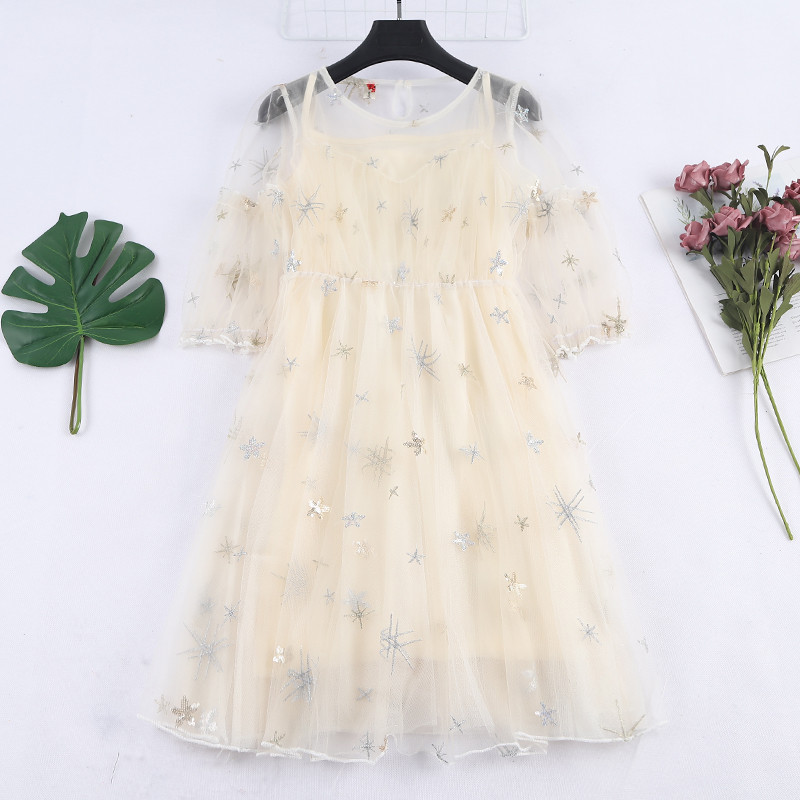 Rochie de dama moderna cu tul in trei culori