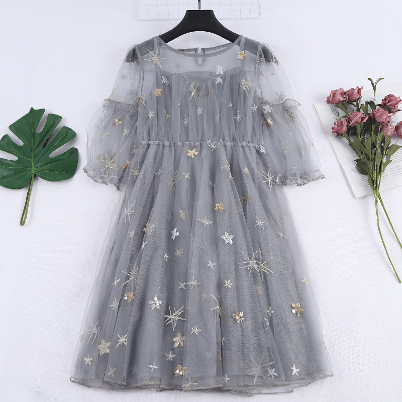 Rochie de dama moderna cu tul in trei culori