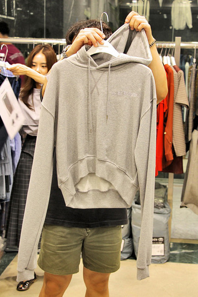 Sport és hétköznapi pulóver kapucnival két színben