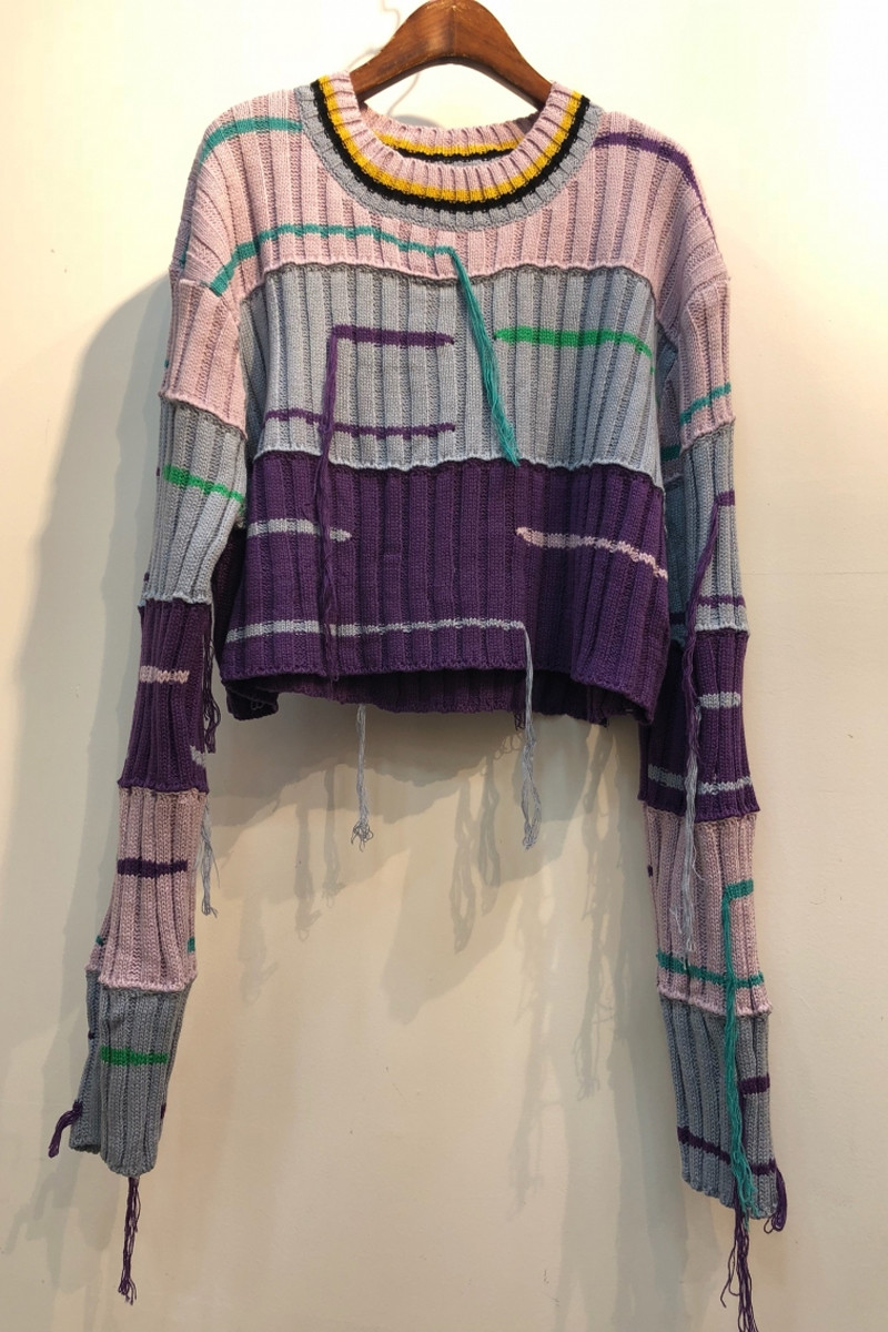 Női téli pulóver O-nyakú - rövid modell két színben