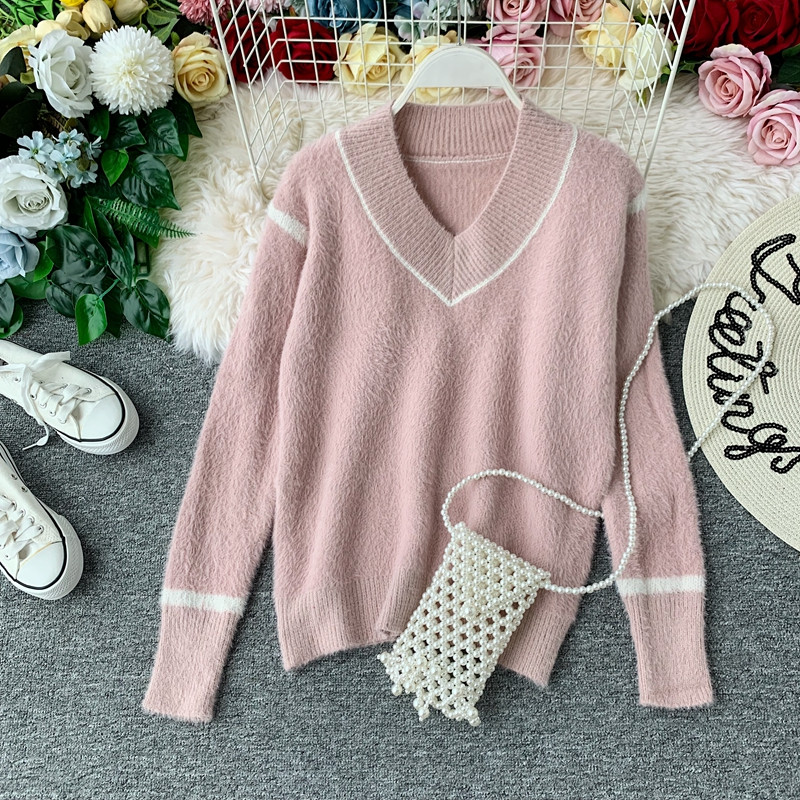 Női téli pulóver spitz nyakkivágással több színben