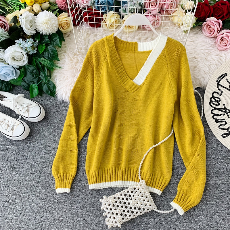 Női pulóver spitz nyakkivágással, különböző színekben