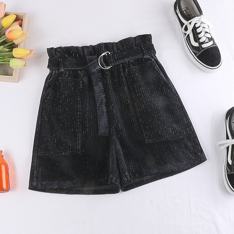 Női rövidnadrág négy színben, magas derékkal és övvel