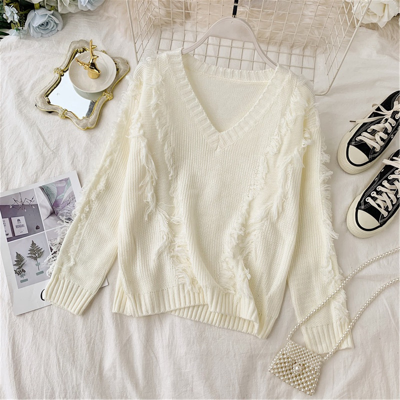 Μοντέρνο γυναικείο πουλόβερμε λαιμόκοψη σε διάφορα χρώματα