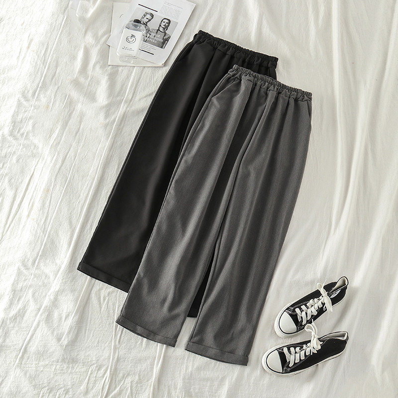 Дамски модерен панталон с ластик в черен и сив цвят