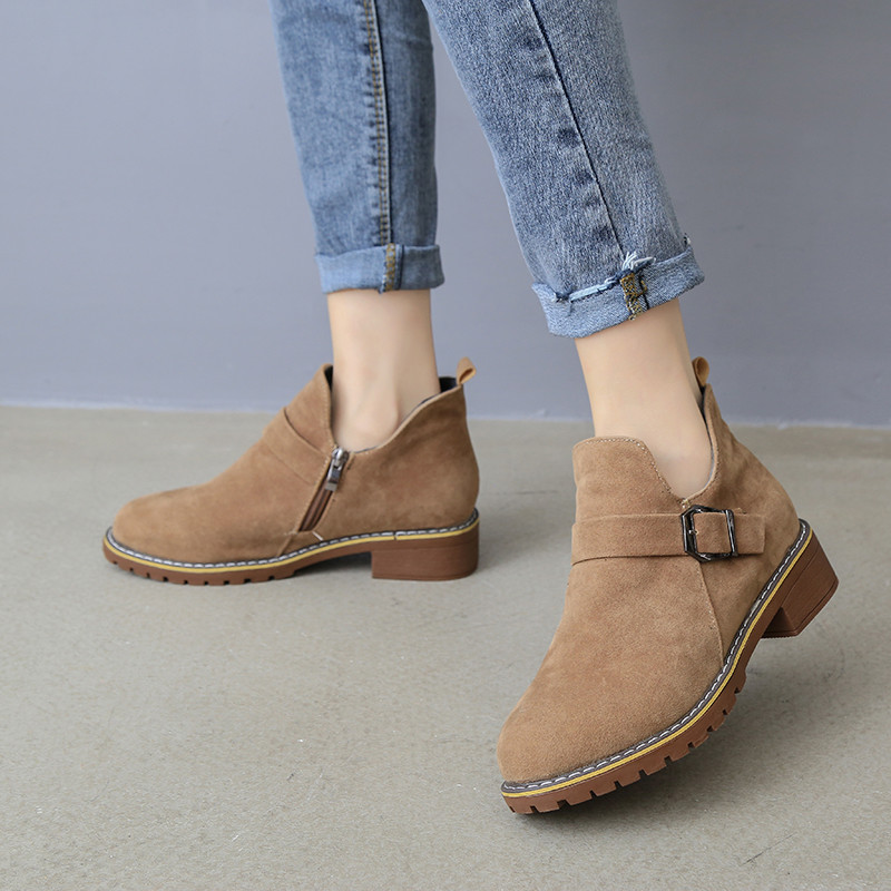 Öko velúrból készült alkalmi női csizma fekete és barna színben