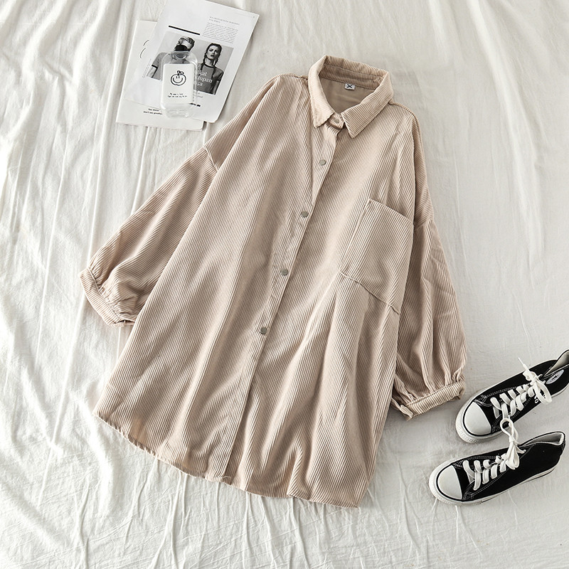 Kék és bézs gombos női ing