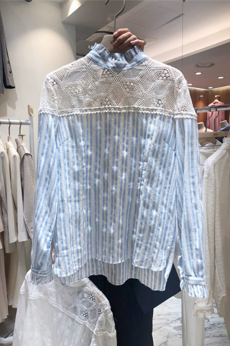 Modern női ing kék csipkével