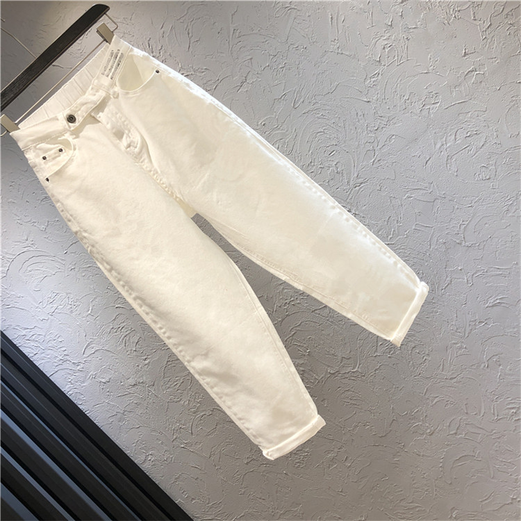 Καθημερινό γυναικείο μακρύ παντελόνι σε λευκό και μπεζ χρώμα