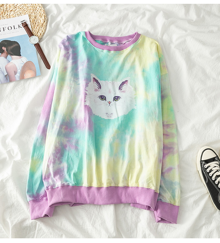 Bluză de damă modernă cu decolteu O și aplicație