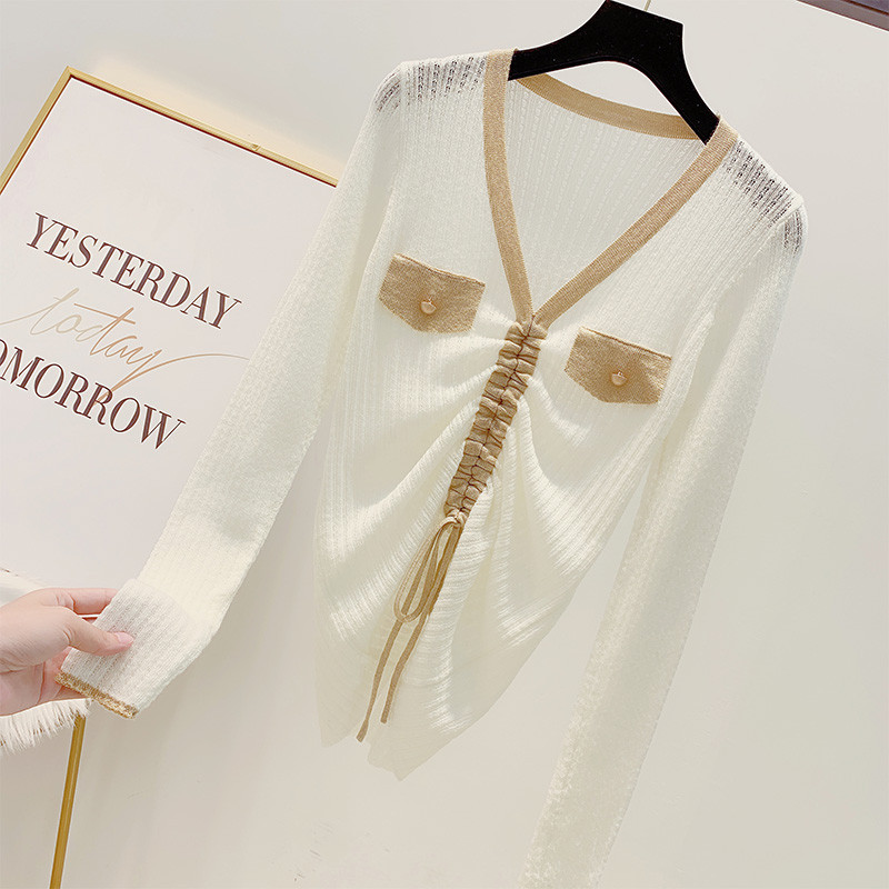 Fehér és fekete csipke női pulóver